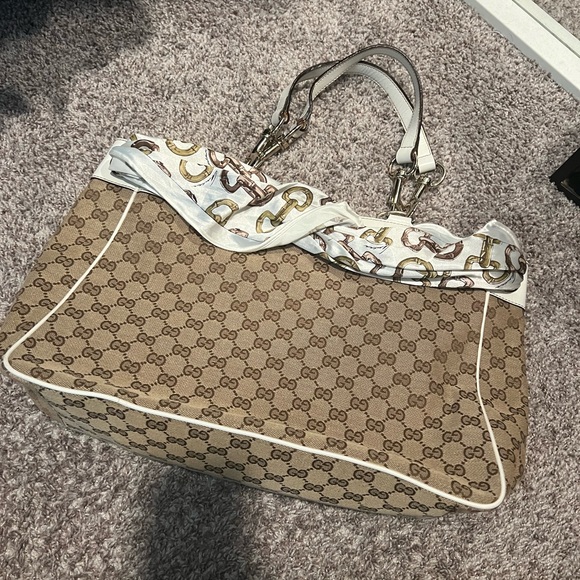 Gucci Positano Tote with Scarf - Picture 2 of 5